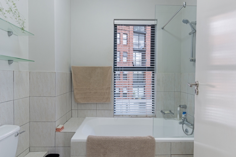 2 Bedroom Property for Sale in Cape Town City Centre Western Cape
